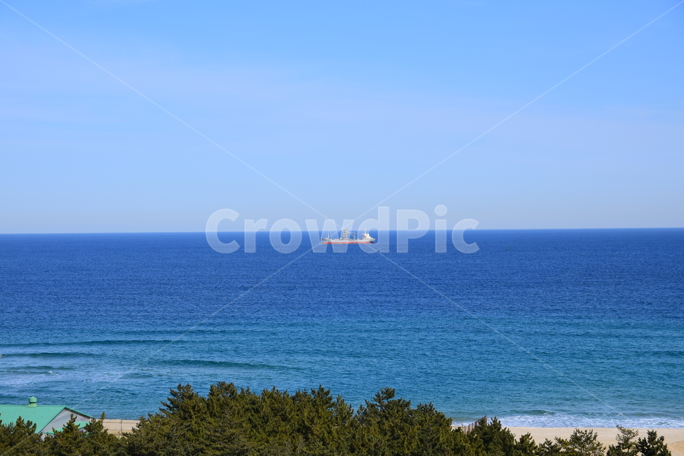 바다,파란바다,하늘,파란하늘,배,조선,바다풍경,sea,sky,bluesky