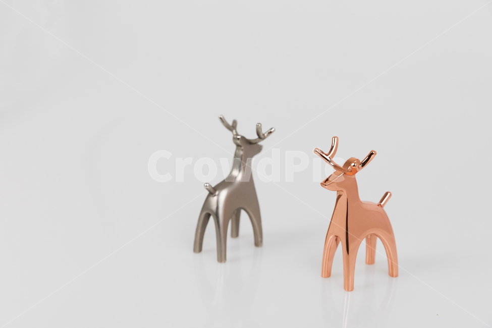 심리학,생활,커플,사슴,동상,골드,실버,함께,사랑,노루,금속,럭셔리,동물,뿔,반사,빤짝,광채,쥬얼리,루돌프,크리스마스,아웃포커싱,보석,귀금속,귀여운,액세서리,장식품,백그라운드,사물,물건,오브젝트,thing,object,matter