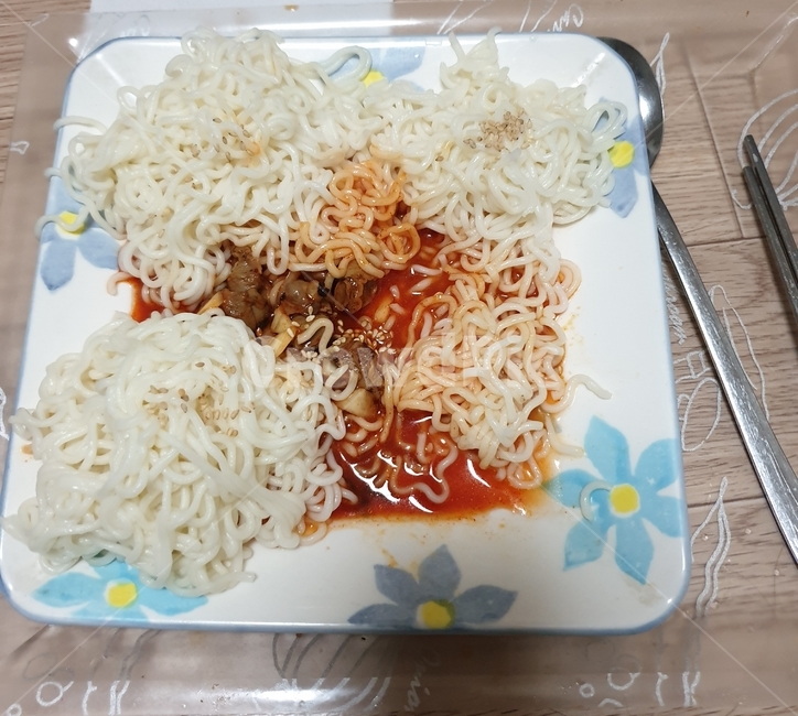 요리,음식,식사,맵다,맛있다