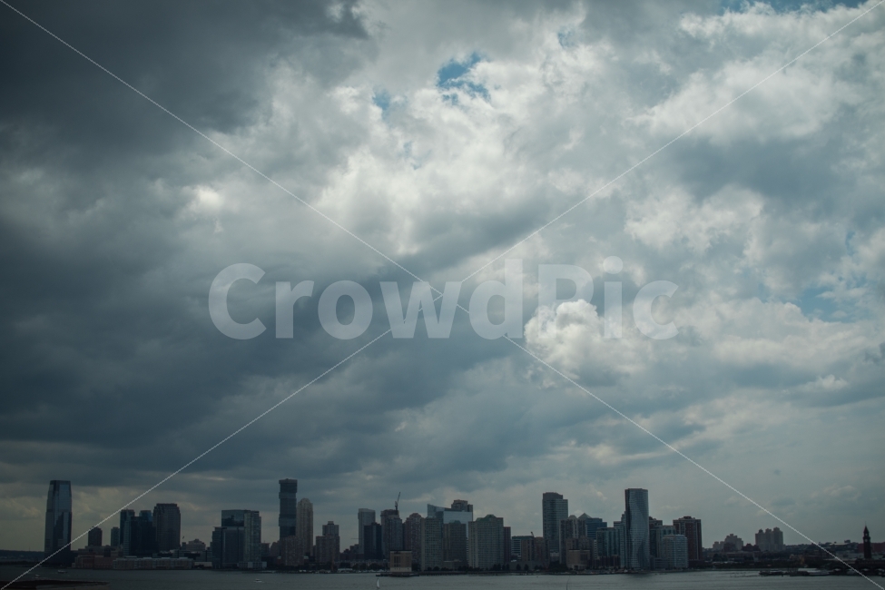뉴욕,도시,구름,맨해튼,랜드마크,landmark,city,cityscape,cloud,manhattan,흐림,도시,풍경,city,landscape,해외,외국,세계,foreign,oversea,world,weather,날씨,nature,자연,outdoors,옥외,sky,하늘,cumulus,적운,urban,어반,building,건물,시티,town,metropolis,중심지