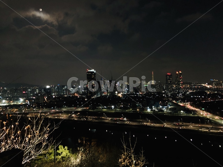 달,야경,도시,서울,밤,도시,풍경,city,landscape,한국도시풍경,한국도시경관,korea cityscape,building,건물,town,urban,어반,metropolis,중심지,시티,nature,자연,outdoors,옥외