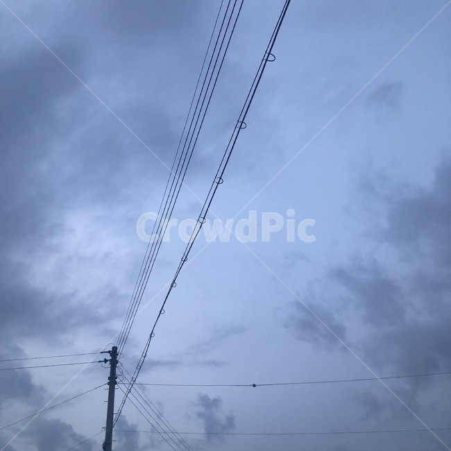 하늘,밝음,햇살,구름,파란색,자연,풍경,nature,landscape,construction crane,건설 크레인,cable,케이블,power lines,전력선,electric transmission tower,송전탑