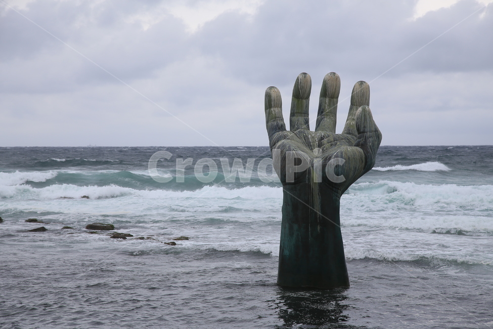 바다,간절곶,손,조형물,물,자연,풍경,조각상,동상,석상,조형물,statue,bronze statue,stone statue