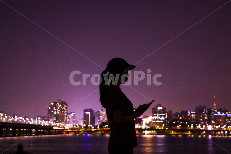 한강,야경,실루엣,시티뷰,cityview,여의도,여의나루,여자,여자실루엣,감성,도시,도시풍경,한강야경,야경,밤,풍경,nightscape,night,landscape,도시,city,한국도시풍경,한국도시경관,korea cityscape,사람,인물,인간,human,person,여성,여자,woman,female,lady,인물실루엣,사람실루엣,character silhouette,human silhouette,building,건물,metropolis,중심지,urban,어반,시티,town,apparel,의복,clothing,의류