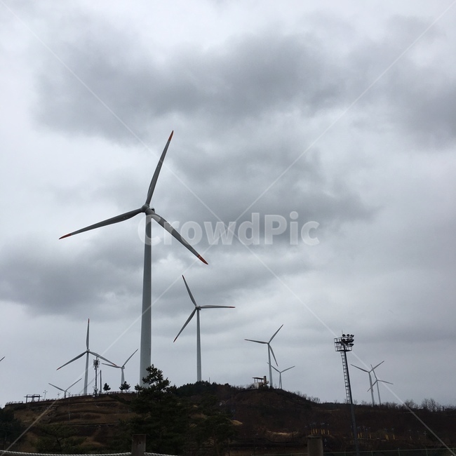 영덕,풍력발전소,바람,흐린날씨,바람개비,풍경,발전소,여행,트레블,흐림,느낌,산업,industry,industrial,에너지산업,energy industry,engine,엔진,motor,모터,machine,기계