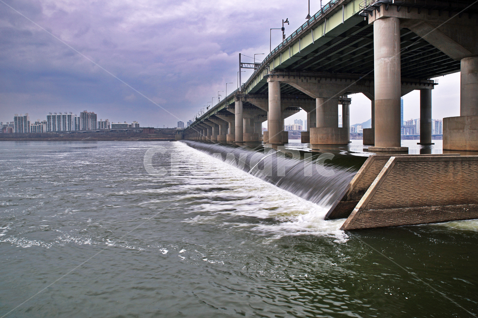 Jamsil,Han River Bridge,Jamsil Underwater Reservoir,lock gate,Jamsil Bridge,underwater beam,Han River
