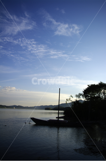 강,하늘,나무,구름,나룻배,풍경,자연,풍경,nature,landscape,한국자연풍경,한국자연경관,korea nature landscape,vehicle,차량,transportation,교통,watercraft,선박