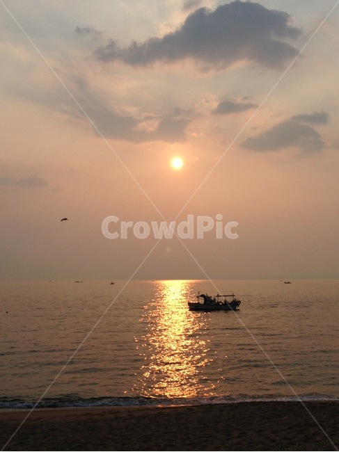 일출,바다,태양,자연,해뜰녘,해질녘,일몰,자연,풍경,nature,landscape,산업,industry,industrial,어업,fishery,fishing industry,flare,플레어,light,빛,sunlight,햇빛,outdoors,옥외,vehicle,차량,transportation,교통,boat,보트