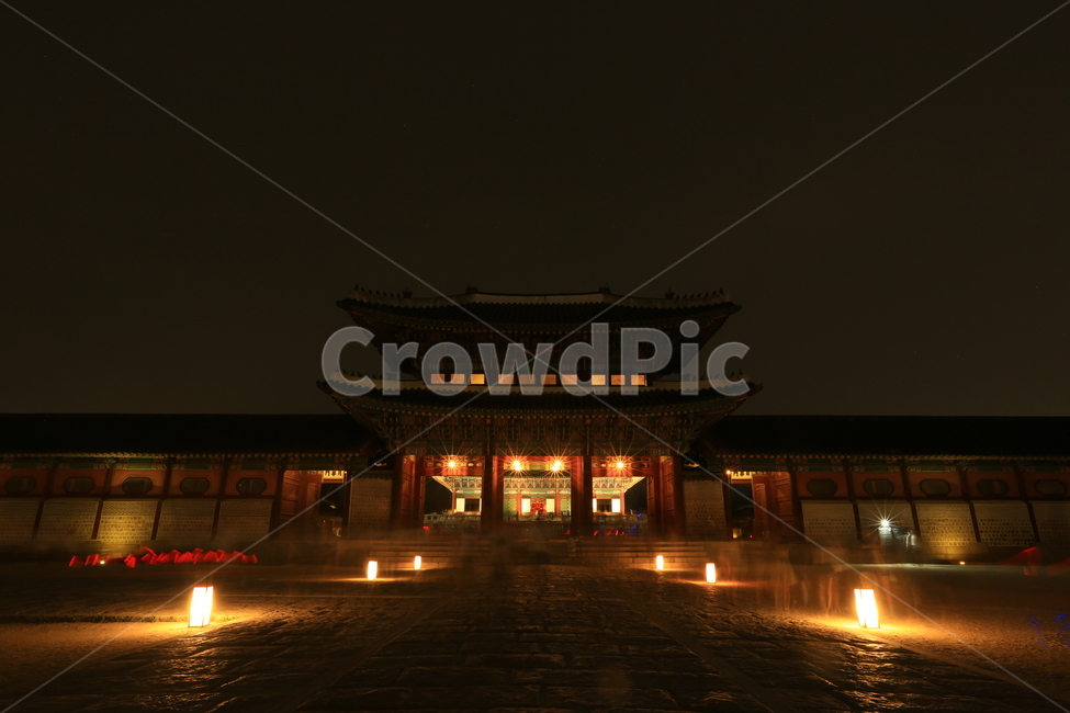 한국,서울,경복궁,전통,전통가옥,조선,궁,궁궐,목조,건물,야경,빛,저녘,밤,palace,tradition,koreanhouse,korea,seoul,한옥,야경,밤,풍경,nightscape,night,landscape,한국전통,한국문화,korean traditional,korean culture,랜드마크,landmark,tourist attraction,한국랜드마크,한국관광지,한국명소,korea landmark,korea tourist attraction,architecture,건축물,building,shrine,신사,pagoda,탑,worship,예배