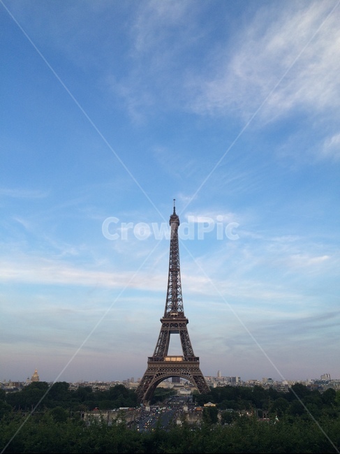 에펠탑,첨탑,뾰족한탑,파리,프랑스,하늘,풍경,tower,spire,steeple,paris,france,eiffeltower,감성,세계랜드마크,해외랜드마크,외국랜드마크,world landmark,world tourist attraction,building,건물,architecture,건축물,탑,뾰족한 탑