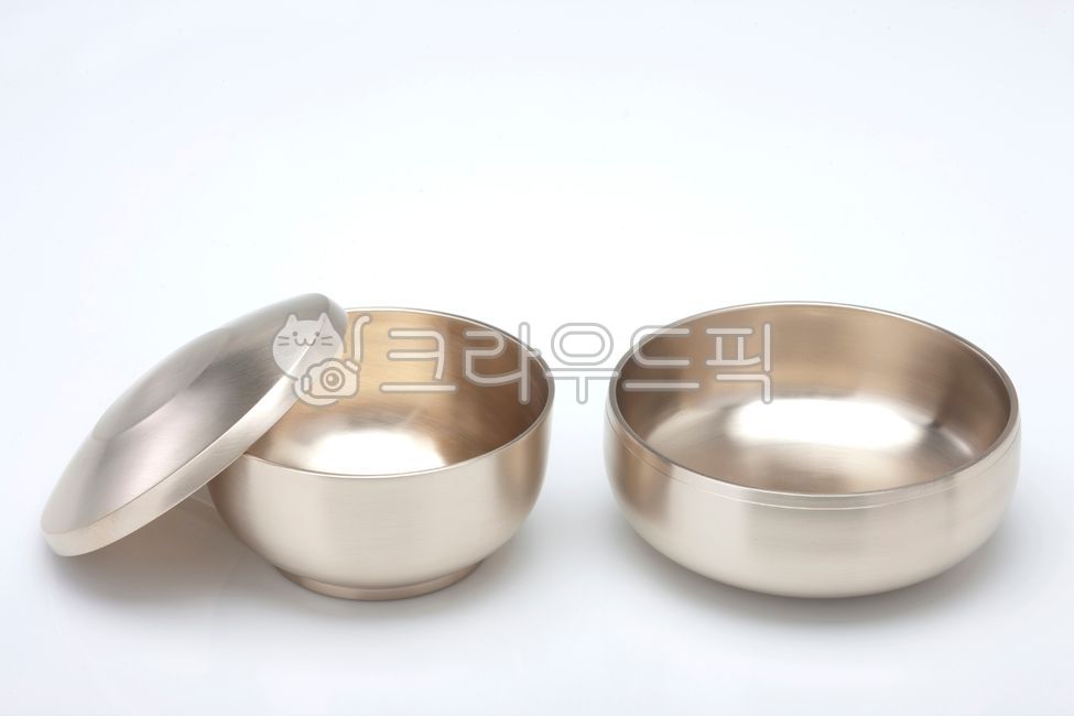 유기,유기세트,그릇,식기,놋쇠,놋그릇,방자유기,그릇세트,한국전통그릇,전통그릇,유기그릇,하얀배경,흰배경,사발,dish,brass,spinningmachine,bowlset,traditionalkorean,organic,whitebackground,bowl