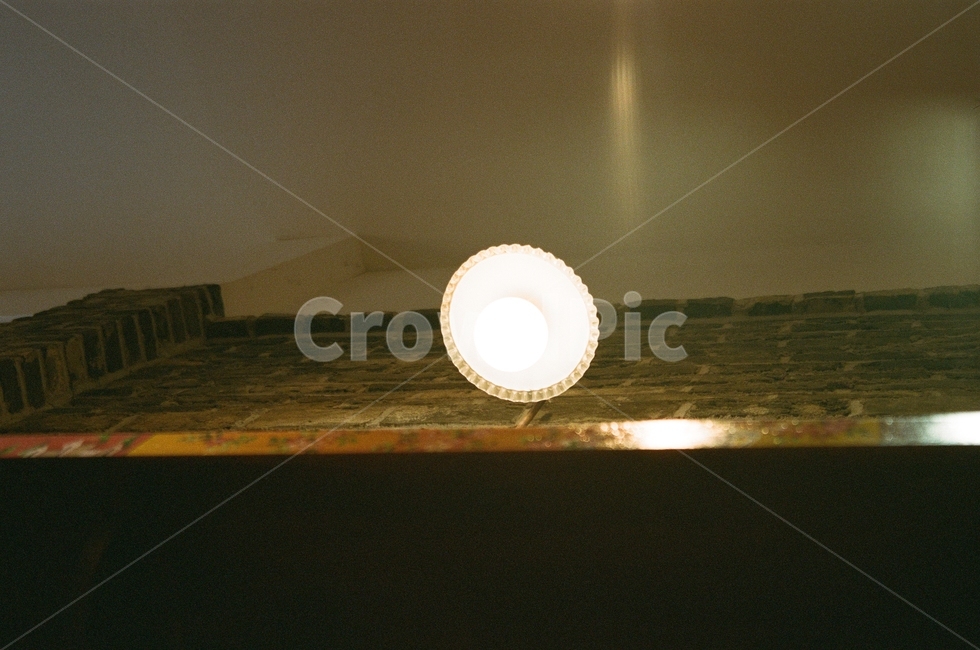 조명,카페,인테리어,선반,빛,light,아늑함,필름,아날로그,film,filmphotography