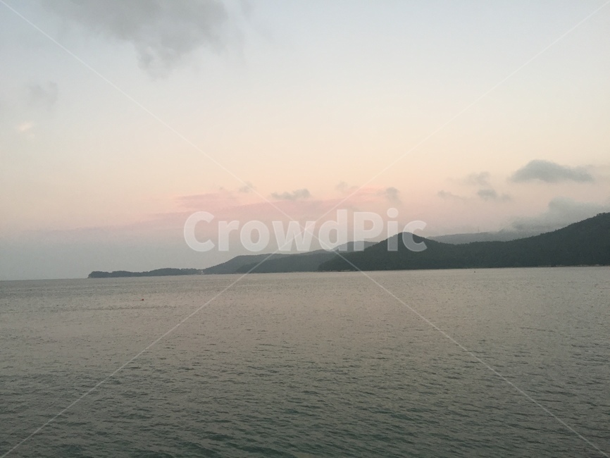 해변,바다,노을,해수욕장,바닷물,바다풍경,산
