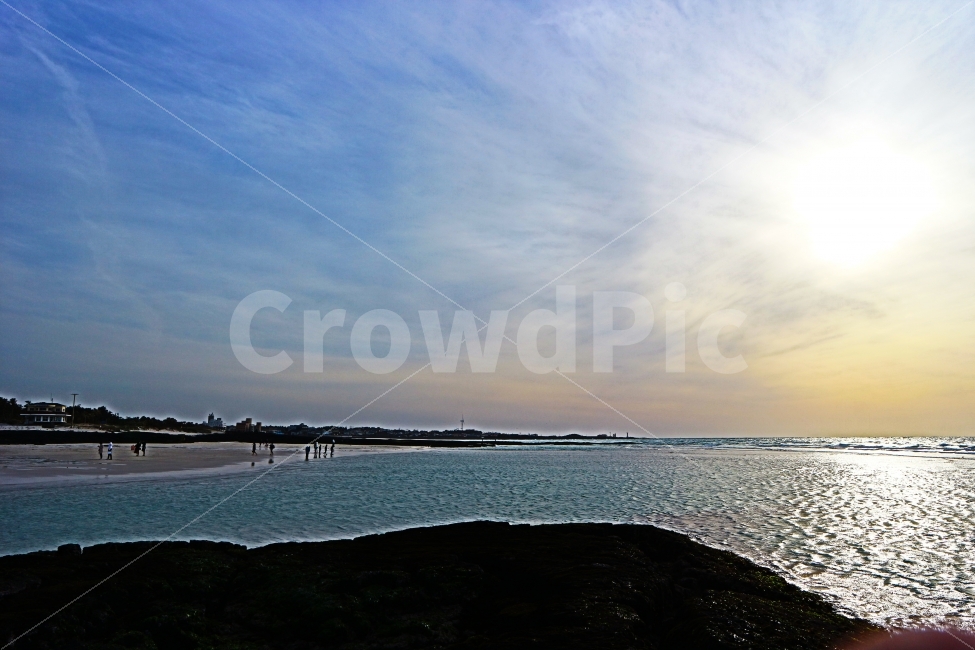제주도,jeju,여행,travel,하늘,sky,풍경,바다,협재,해변,노을,구름,일몰,제주,자연,풍경,nature,landscape,해변,바다,beach,sea,제주도,jeju,jeju island,flare,플레어,light,빛