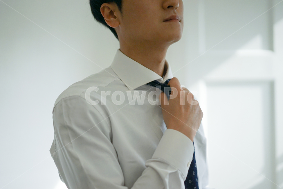 정장,넥타이,tie,남성,남자,셔츠,와이셔츠,의류,apparel,사람,인물,인간,human,person,남성,남자,man,male,비즈니스,사업,business,service,work