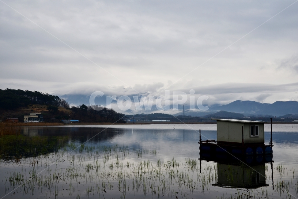 저수지,아침,낚시,비,흐린날씨,구름,자연,풍경,감성,느낌,자연,풍경,nature,landscape,한국자연풍경,한국자연경관,korea nature landscape,water,물,outdoors,옥외,waterfront,워터 프론트