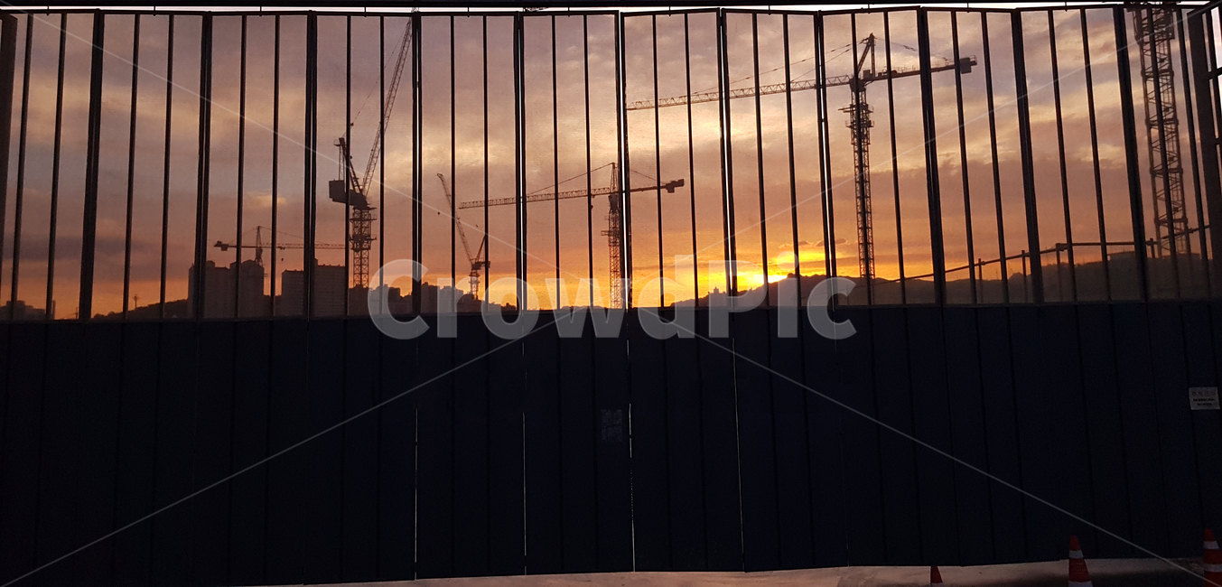 공사,아파트,크레인,노을,저녁,산업,industry,industrial,건설업,건축업,construction industry