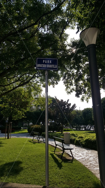 공원,벤치,나무,잔디,풀,램프,전등,park,bench,trees,grass,lamp