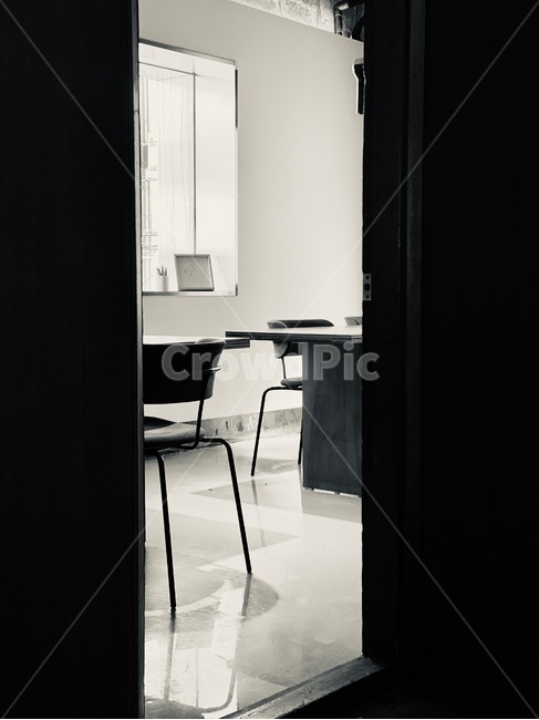 furniture,가구,흑백,카페,의자,테이블