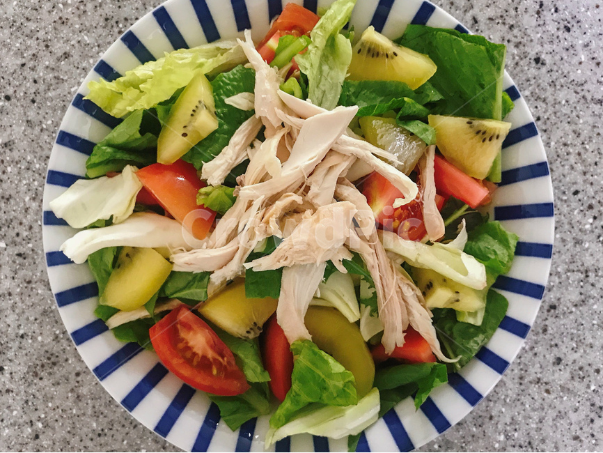 샐러드,다이어트식품,음식,다이어트,닭가슴살샐러드,점심,브런치,salad,food,키위,키위샐러드