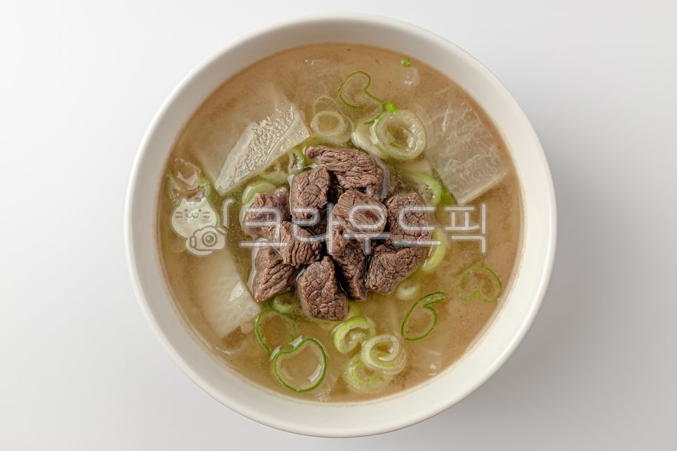 close up,soup,ingredient,savory,Beef radish soup,Radish soup,radish,beef,Korean culture,vegetable,food,meal,plain,Korean food,meat,grocery,Food Ingredients,ingredients
