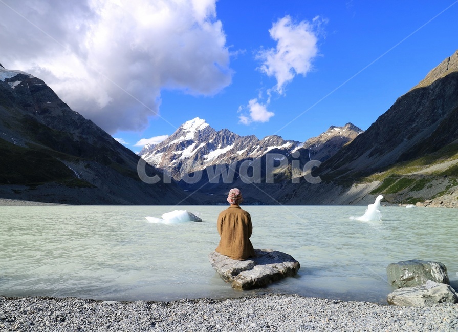 뉴질랜드,여행,자연,빙하,산,outdoors,nature,mountain,자연,풍경,nature,landscape,남성,남자,man,male,여행,휴가,traveling,vacation,trip,옥외,dirt road,흙길,gravel,자갈,road,도로