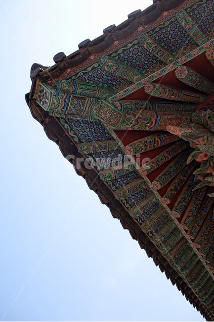 사찰,지붕,처마,기와,단청,전통,건축,하늘,절,roof,temple,한국적,불교,한국전통,건물,한국전통,한국문화,korean traditional,korean culture,건축물,건물외관,exterior,building,structure,architecture,construction