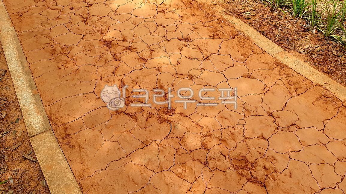 황토,redclay,ocher,yellowocher,loess,바닥,ground,산책로,walk,trail,promenade,esplanade,모래바닥,sandbed