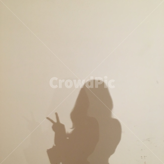 그림자,사진포즈,쉐도우,벽,여자,사람,인물,인간,human,person,여성,여자,woman,female,lady,인물실루엣,사람실루엣,character silhouette,human silhouette,nature,자연