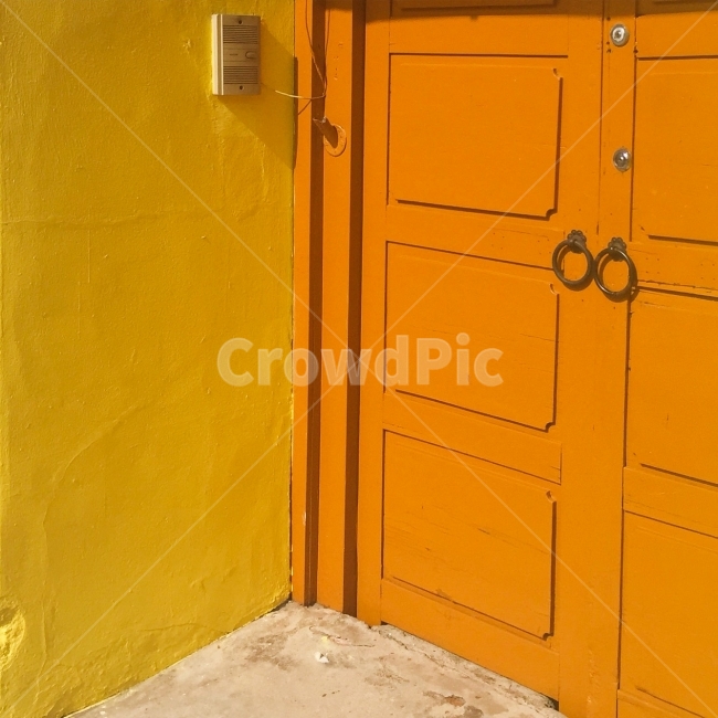 노란색,노랑,문,색감,컬러,yellow,door,orange,주황색,채도,색깔,색상,색채,색감,color sense,color sensitivity,feeling of color