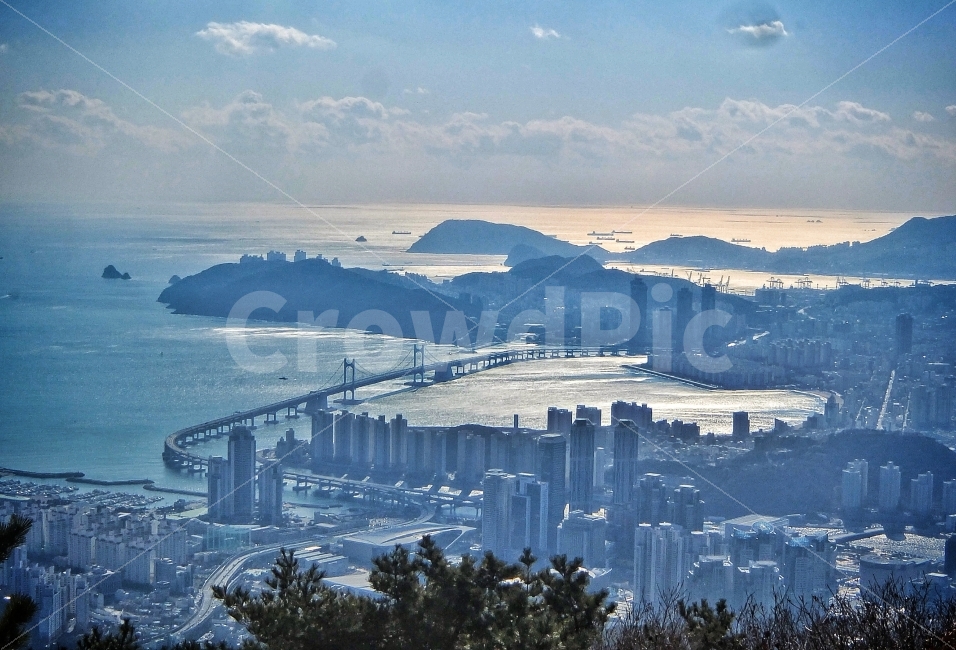 산,장산,해운대,광안리,바다,등산,광안대교,부산,산중,정상,도시,풍경,city,landscape,outdoors,옥외,land,땅,nature,자연,scenery,경치,water,물,ocean,대양,sea,shoreline,해안선