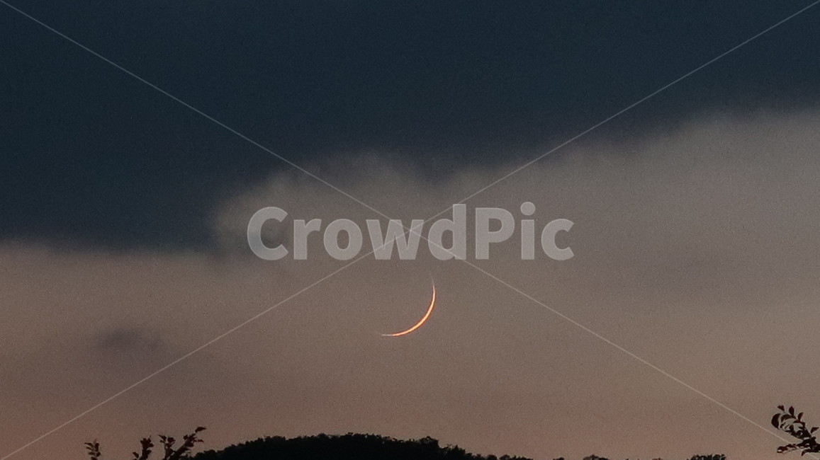 nature,자연,outdoors,옥외,초승달,그믐달,moon,달,하늘,밤,밤하늘,구름,날씨,계절,자연,풍경,nature,landscape,야경,밤,nightscape,night