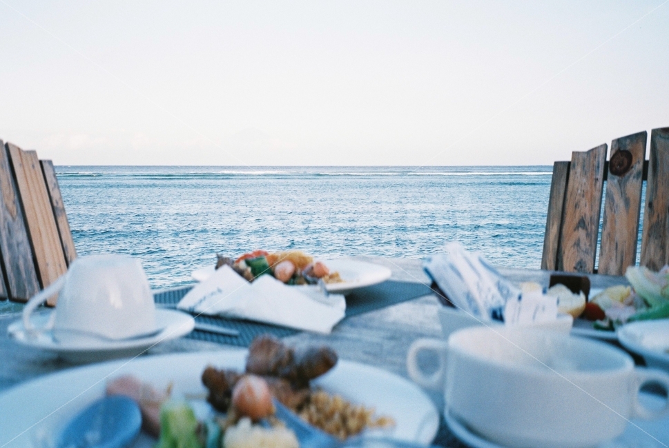 바다,아침,식사,파도,해변,자연,풍경,nature,landscape,여행,휴가,traveling,vacation,trip,음식,식재료,요리,food,cook,meal,dishes,food reserves,아침식사,조식,브런치,breakfast,brunch,감성,sensible,feeling,휴식,힐링,rest,relaxation,healing