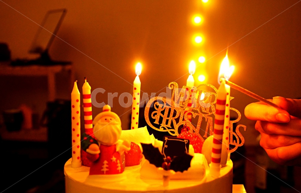크리스마스,크리스마스조명,크리스마스파티,크리스마스케이크,케이크,케익,cake,candle,양초,디저트,파티,기념일,축하,anniversary,congratulation,celebrate,celebration,메리크리스마스,성탄절,merry christmas