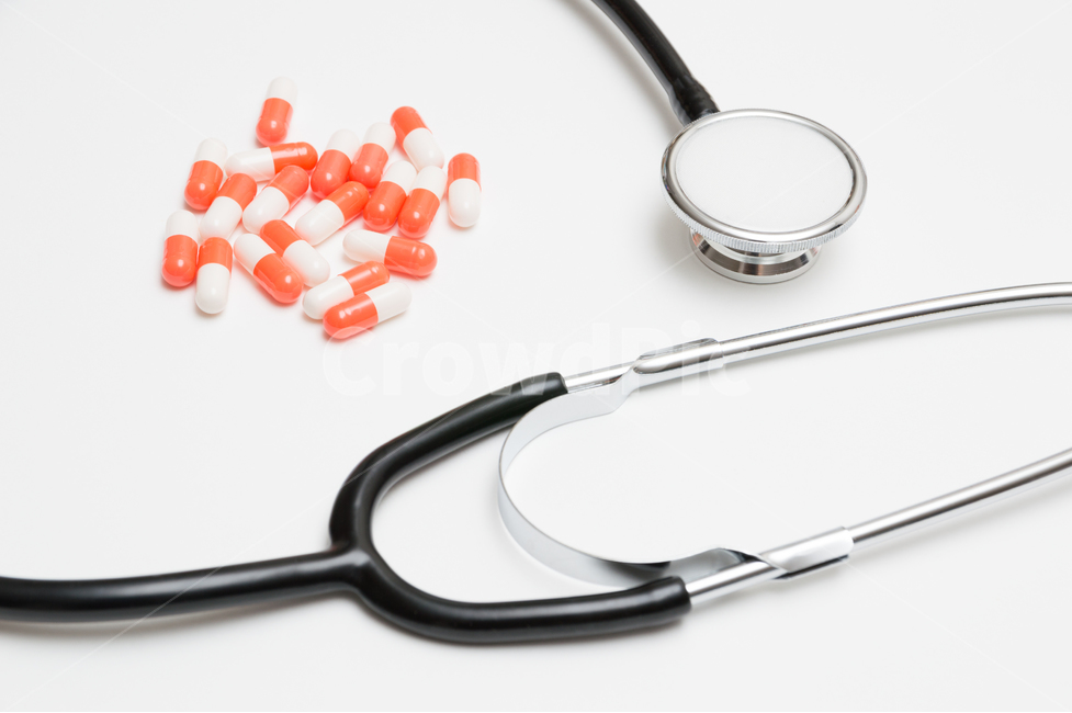 청진기,알약,약,의료기구,의료,누끼,치료,병원,건강관리,의학,건강,과학,컨셉,보건,장비,캡슐,건강,헬스웨어,헬스케어,healthware,health care,의료,의학,병원,medical,hospital,clinic,사물,물건,오브젝트,thing,object,matter,연출,컨셉,콘셉,direction,concept,누끼,remove background