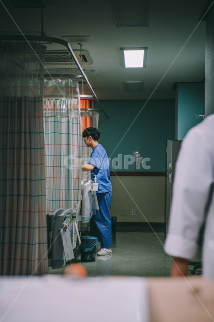 간호사,남자간호사,의사,병원,인간,human,person,hospital,nurse,사람,인물,인간,human,person,남성,남자,man,male,의료,의학,병원,medical,hospital,clinic