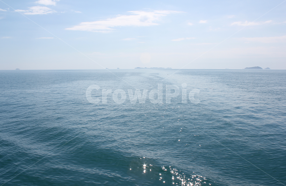 맑은,스카이,표면,수평선,beach,blue,cloud,coast,coastline,day,far,island,mountain,nature,ocean,sea,sky,water,wave,하늘,구름,파랑,블루,먼산,산,섬,바다,물결,푸른바다,풍경,자연,낮,파란색,물,바닷물,아쿠아,에메랄드빛,에메랄드,반짝임,윤슬