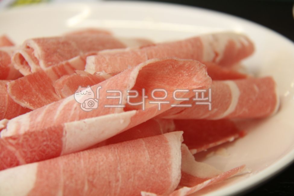 새부새부,소고기,한우,슬라이스,접시,몽골요리,몽골,징기스칸