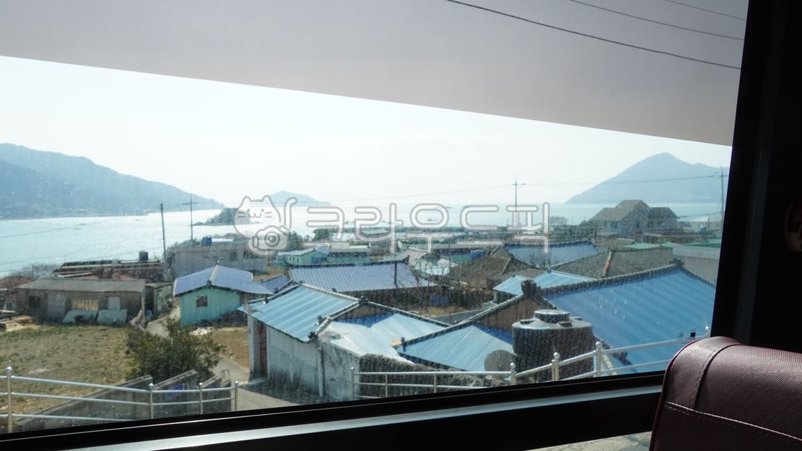 시골길,버스,마을,시골마을,지붕,바다마을