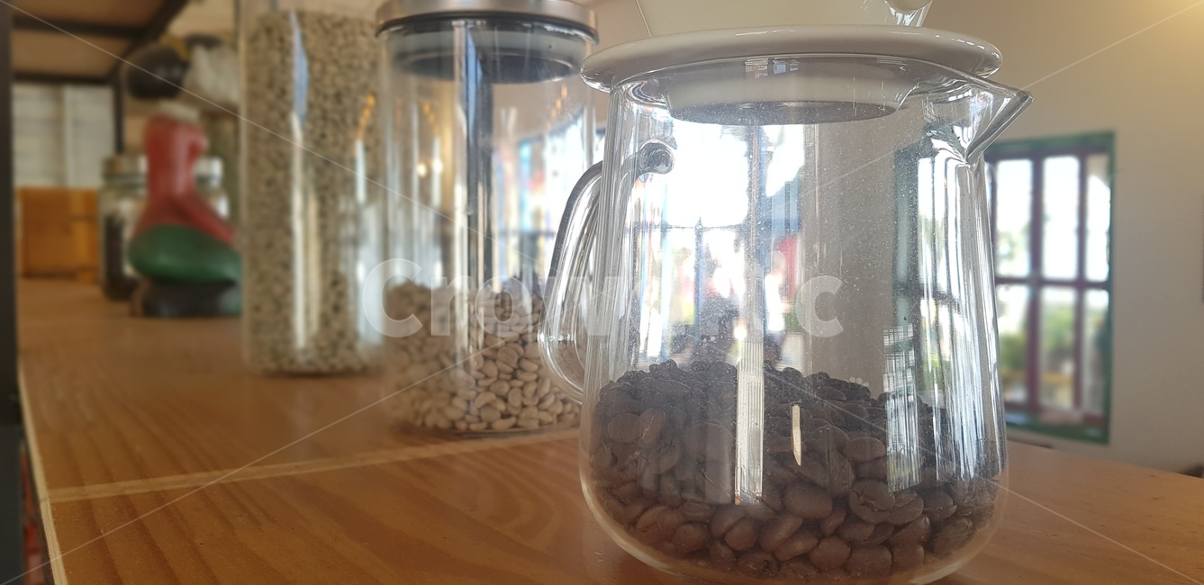 커피,주전자,찬장,찻장,coffee,kettle,tea,teacabinet,cabinet,cupboard,coffeboard,glass,furniture,wood,woody,커피,카페,coffee,cafe