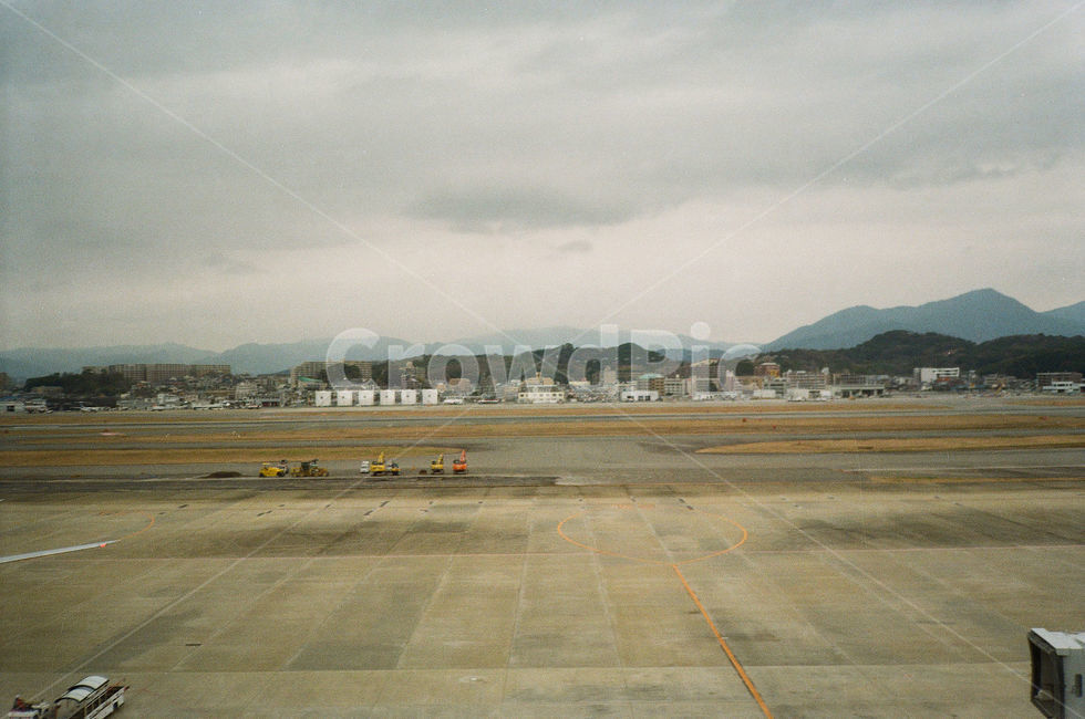 공항뷰,공항,활주로,수평선,구름