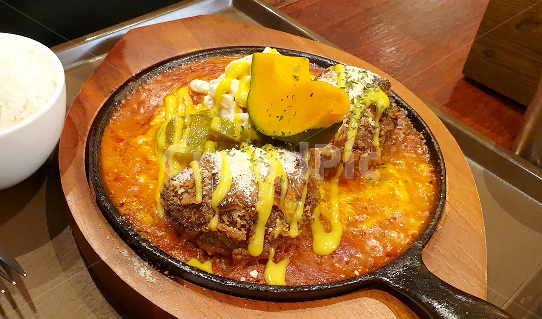 토마토소스요리,함바그,스테이크,음식,요리,steak,hamburg,food,식사,치즈음식,철판요리,플래이팅,플레이팅,데코레이션,음식,식재료,요리,food,cook,meal,dishes,food reserves