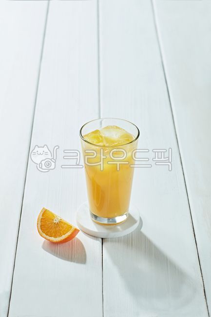 smoothie,orange juice,glass,juice,drink,orange,Cafe image,Cafe Menu,Orange juice,beverage,Beverage image,Plating,Emotion,cafe drinks,Directed shot,glass cup