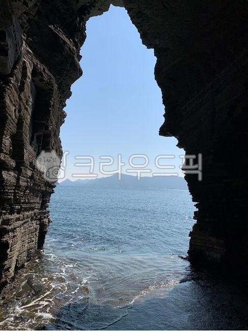 바다,바다동굴,해저동굴,바위바다,동굴