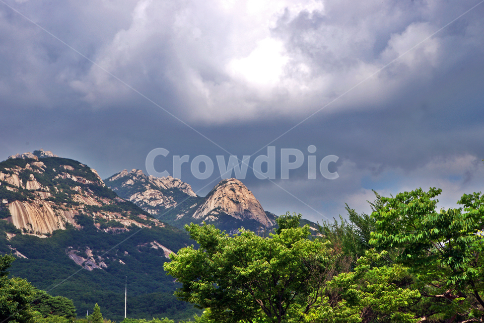 북한산,국립공원,원효봉,백운대,노적봉,삼각산,구름,자연,풍경,nature,landscape,한국자연풍경,한국자연경관,korea nature landscape,outdoors,옥외,mountain range,산맥,mountain,산