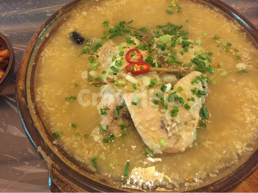 닭,닭백숙,한국음식,구수한,찹쌀,요리,음식,음식,식재료,요리,food,cook,meal,dishes,food reserves,육류,고기,meat,한식,한국음식,한국요리,korean food,korean dishes,korean meal,korean cook