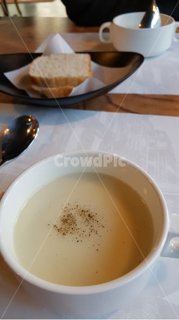 스프,크림스프,카페,점심,빵