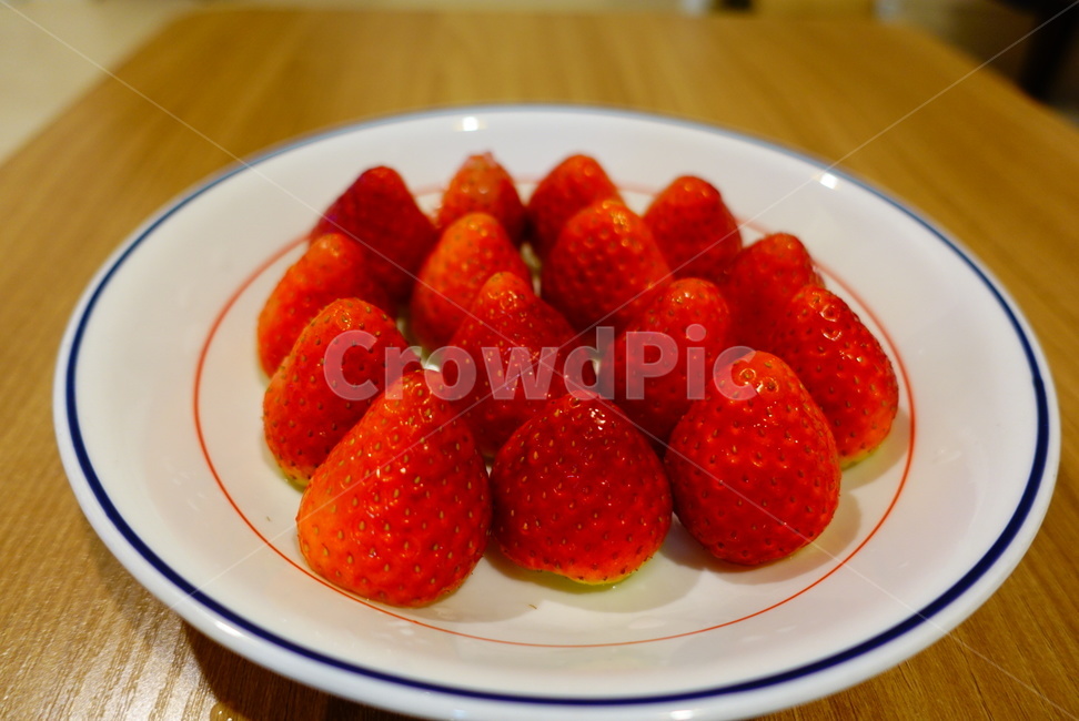 딸기,strawberry,fruit,디저트,스트로베리,후레쉬,fresh,데코,decoration,데코레이션,음식,식재료,요리,food,cook,meal,dishes,food reserves