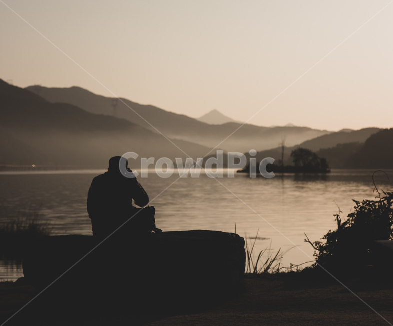 실루엣,사람,자연,호수,감성,일출,강,인물실루엣,사람실루엣,character silhouette,human silhouette