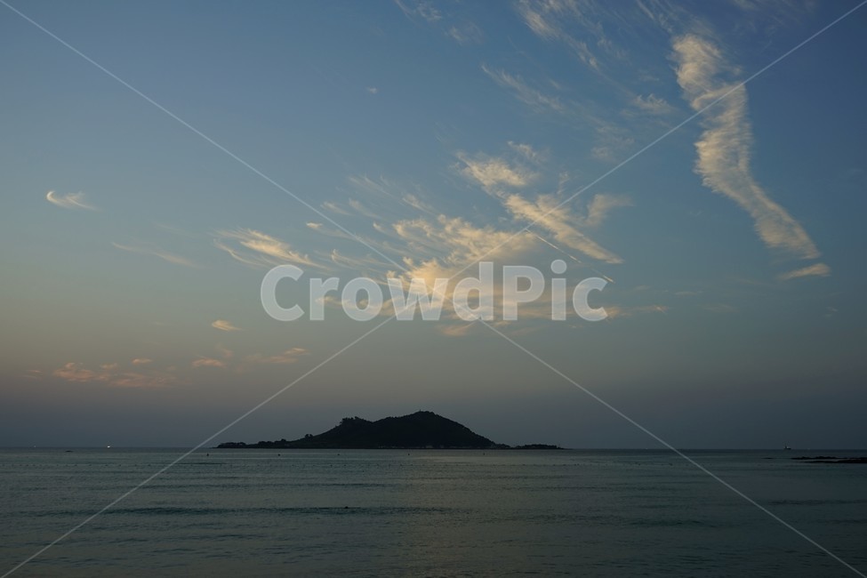 석양,낙조,바다,제주도,ocean,sunset,sun,sea,비양도,relaxation,healing,cloud,island,mountain,자연,풍경,nature,landscape,land,땅,outdoors,옥외,대양,water,물,shoreline,해안선,coast,연안